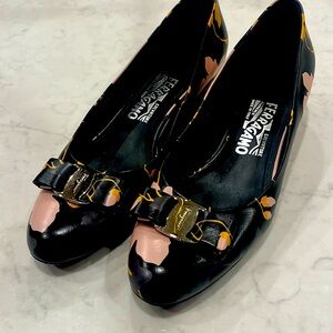 Salvador Ferragamo woman’s size 9 heels